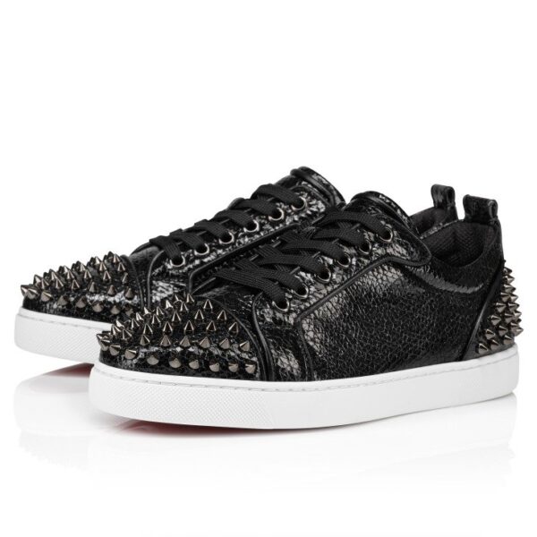 LOUBOUTIN