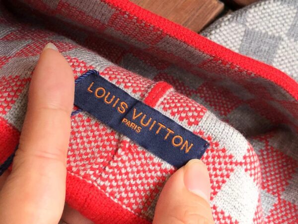 LV RED - imagine 3